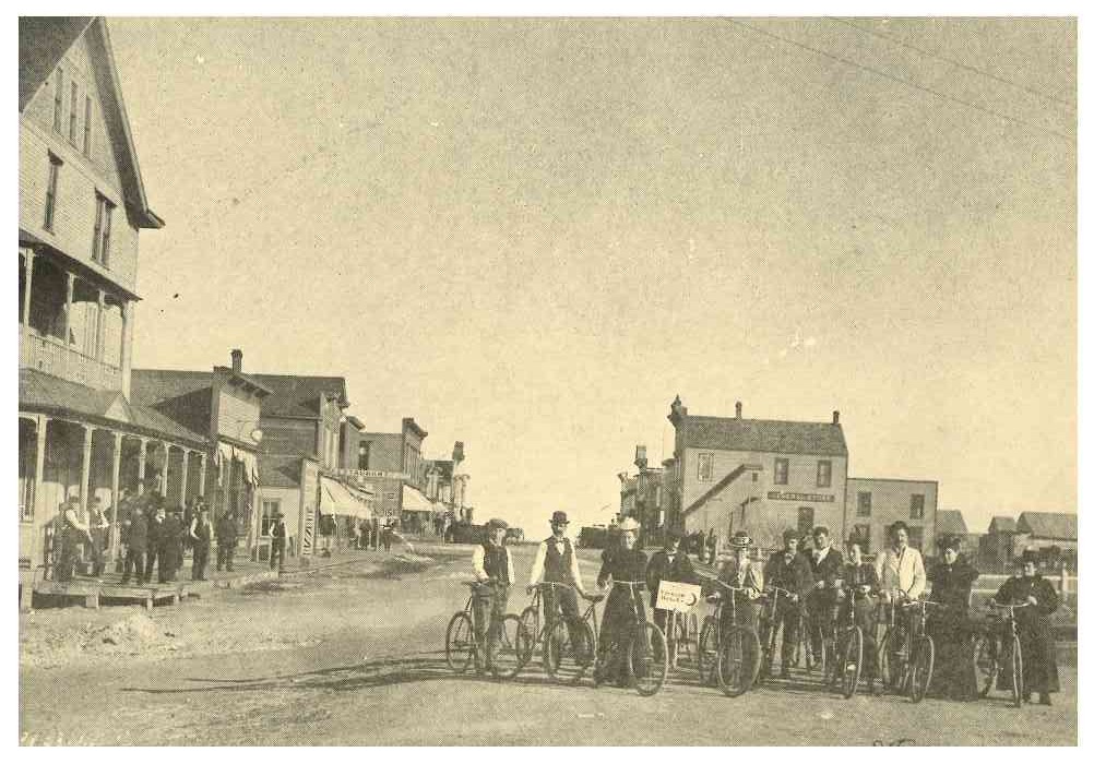 Old Photo-Men on Bicycles